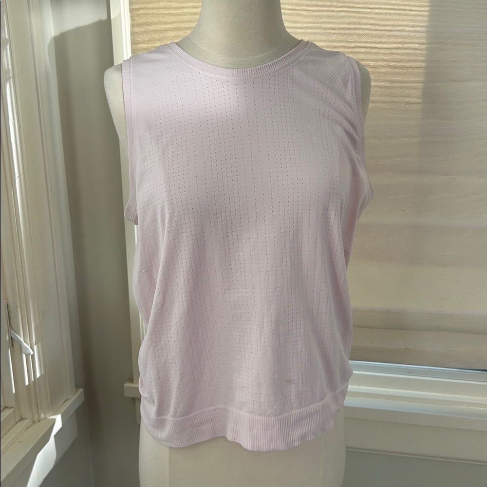 Athleta relaxed sleeveless top in palest pink Size medium
